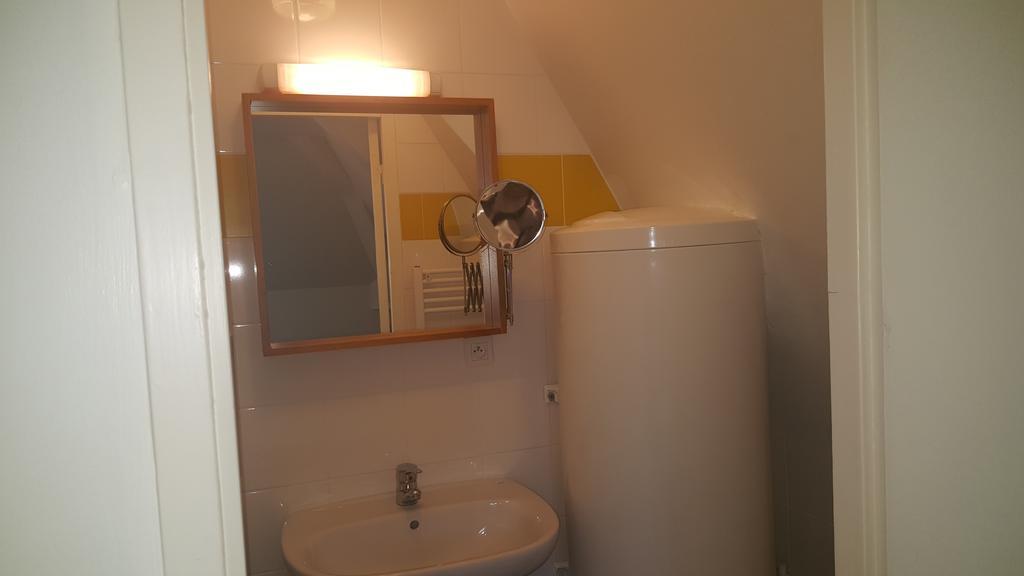Au Pigeon Blanc Hotell Andouillé Exteriör bild