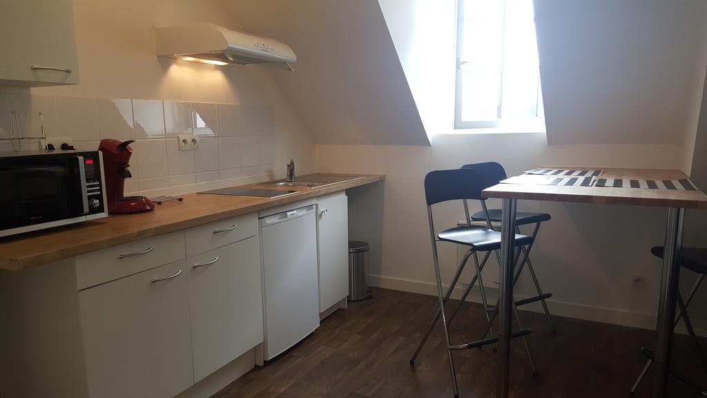 Au Pigeon Blanc Hotell Andouillé Exteriör bild