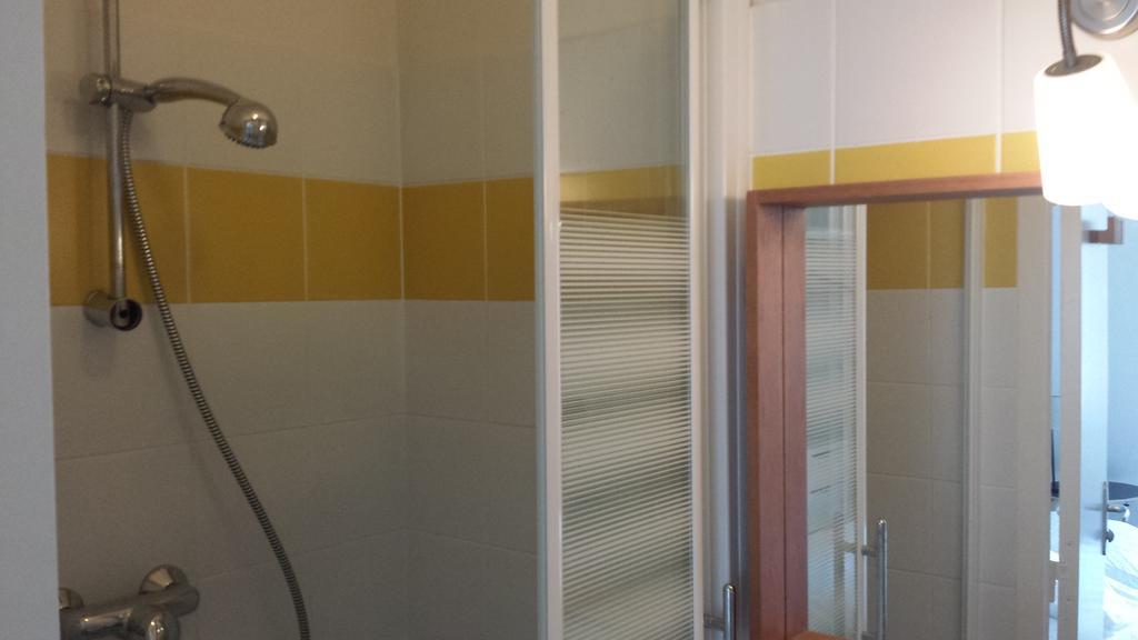 Au Pigeon Blanc Hotell Andouillé Exteriör bild